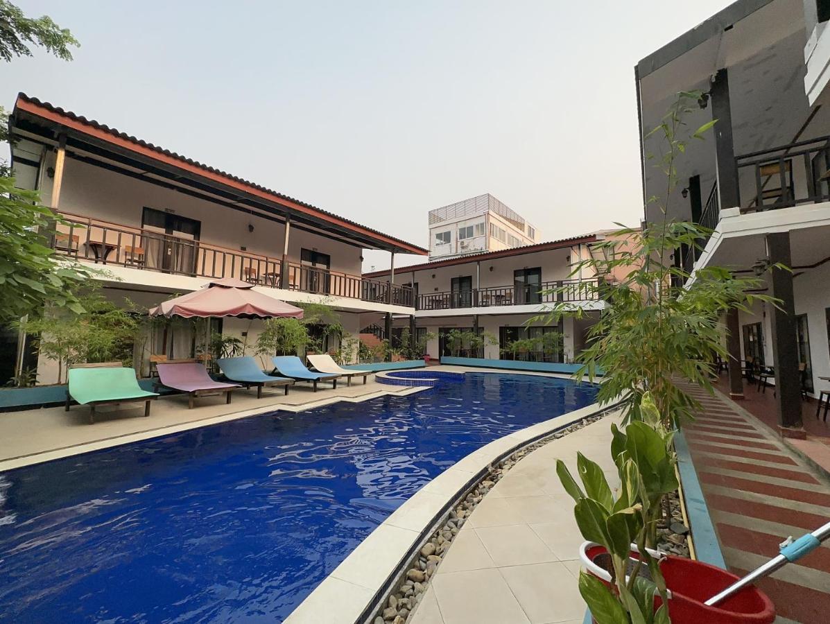 Confetti Garden Resort Vang Vieng Exterior photo